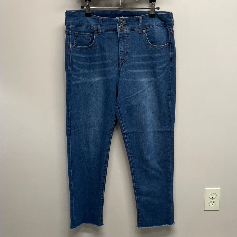 Style & Co Capri Denim Jeans Raw Unfinished Hem 8